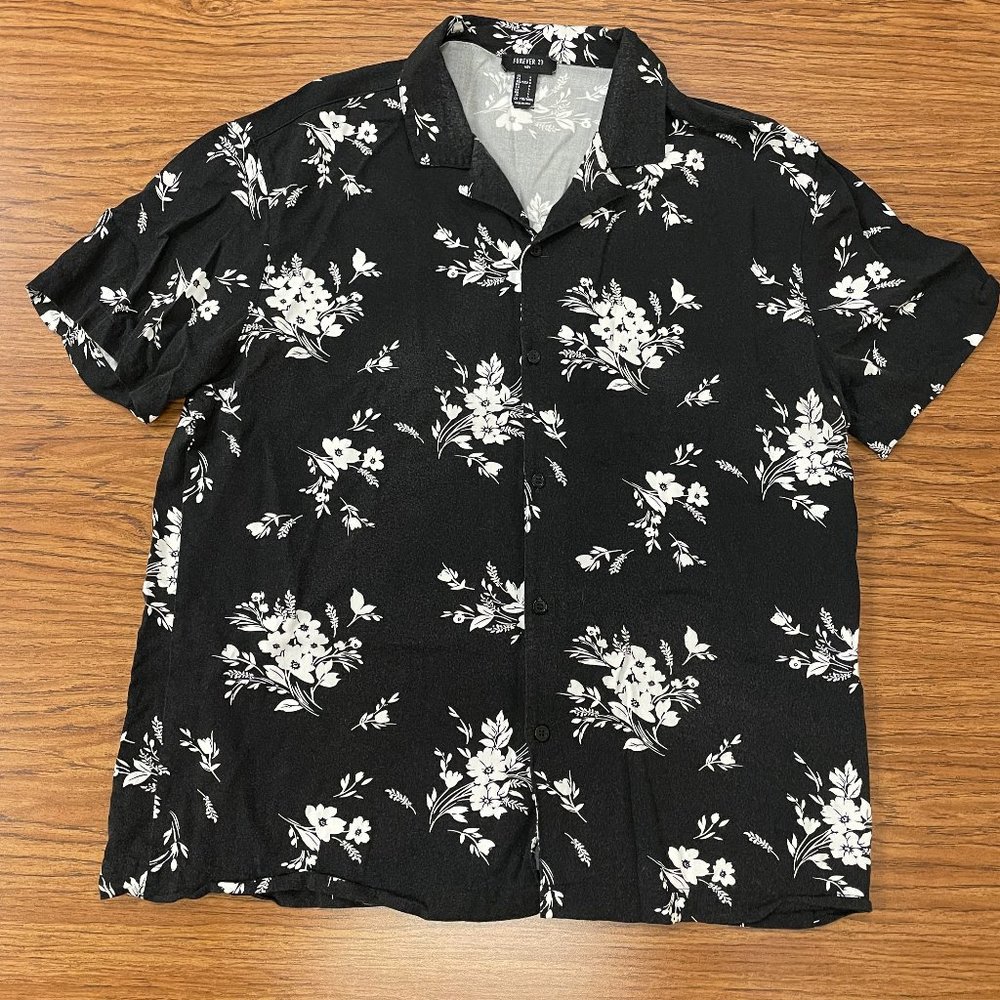 Forever 21 Men's Floral Print Button Shirt Size L